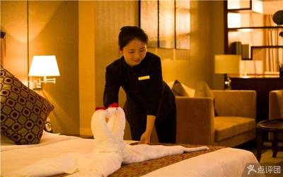 美容院前台接待流程与标准话术